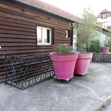 Апартаменты Piscine Pour Decompresser